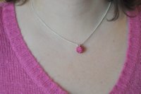 Collier Shamballa fushia 12 mm